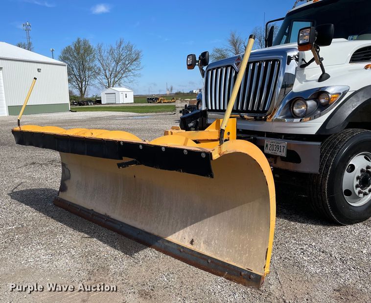 image for item OG9877 2015 International 7400 dump truck