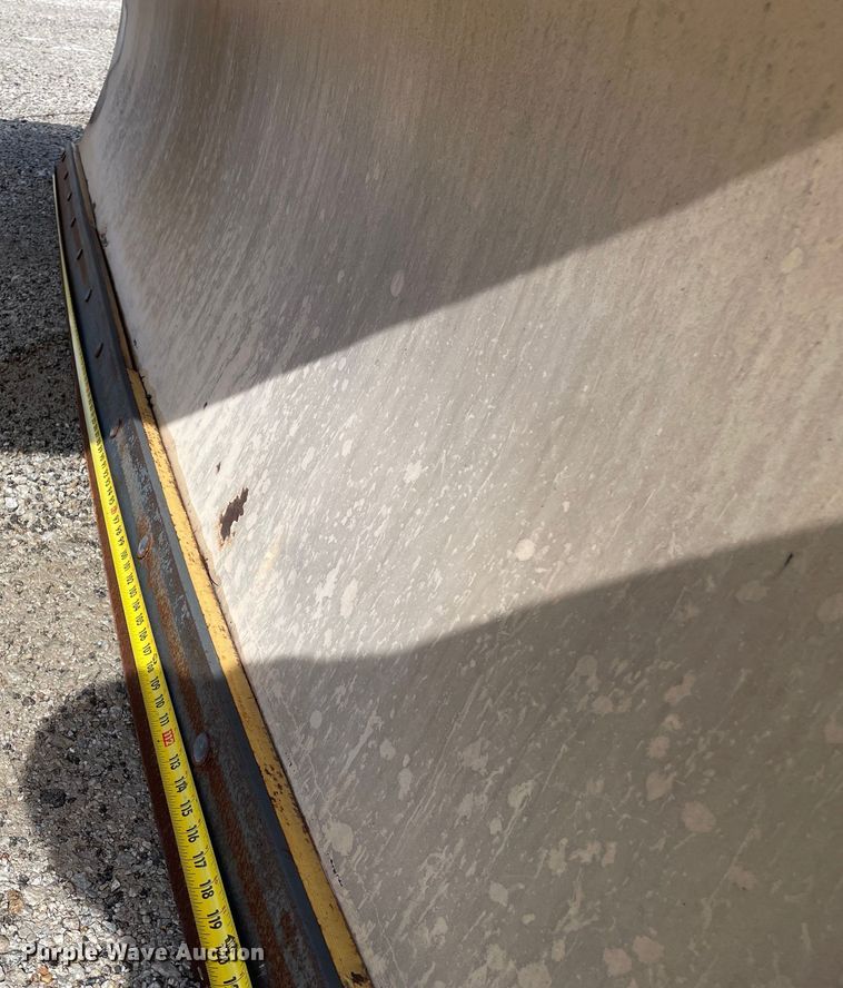 image for item OG9877 2015 International 7400 dump truck