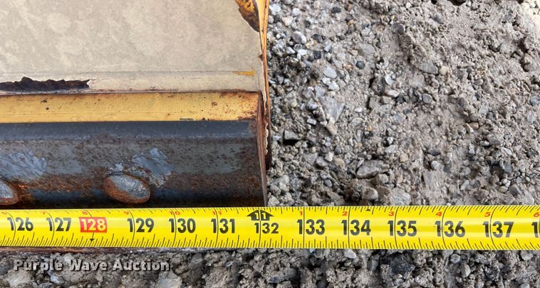 image for item OG9877 2015 International 7400 dump truck