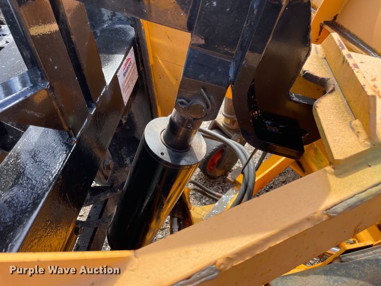 image for item OG9877 2015 International 7400 dump truck