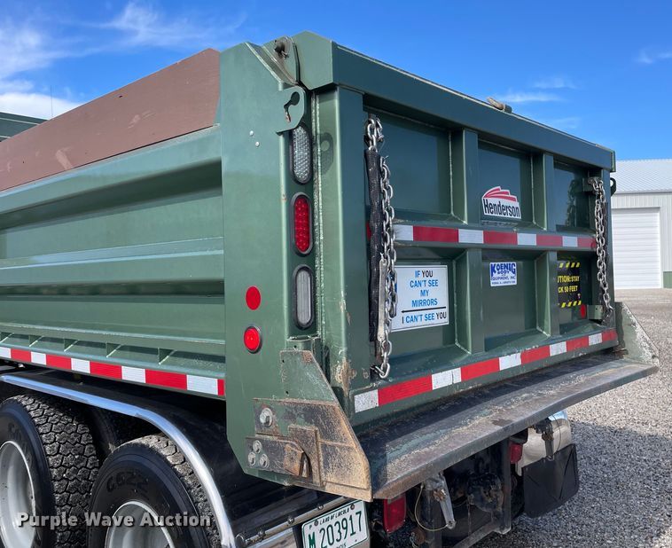 image for item OG9877 2015 International 7400 dump truck