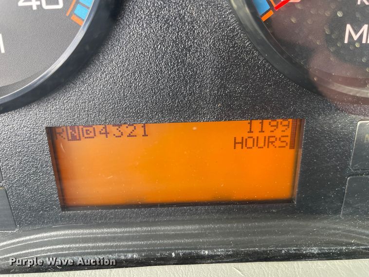 image for item OG9877 2015 International 7400 dump truck