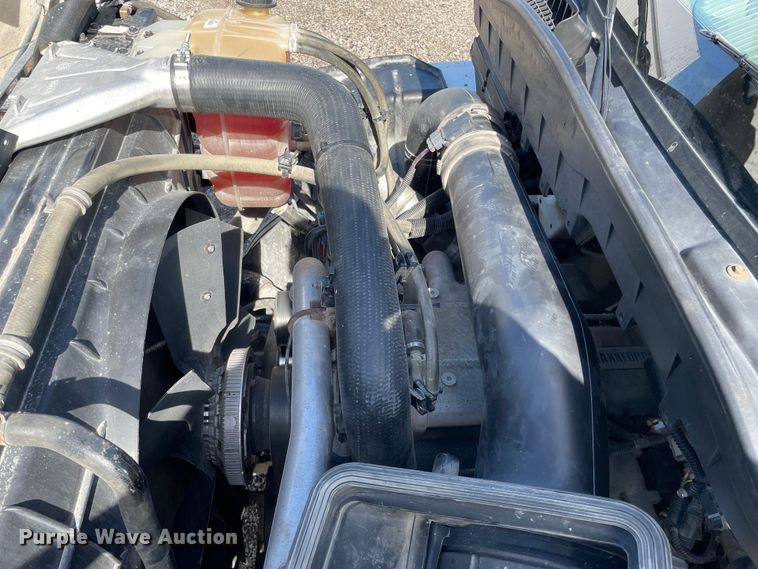 image for item OG9877 2015 International 7400 dump truck