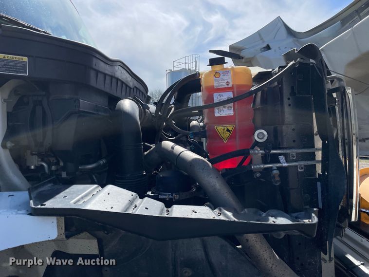 image for item OG9877 2015 International 7400 dump truck