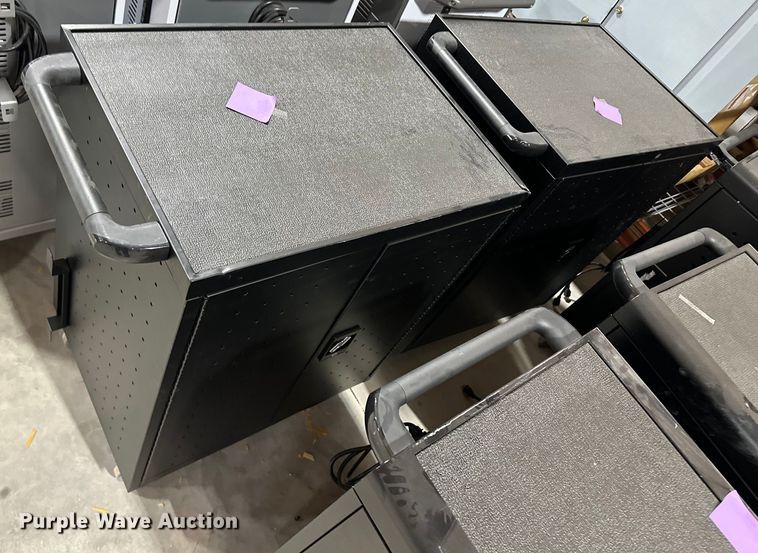 image for item OI9018 Charging stations