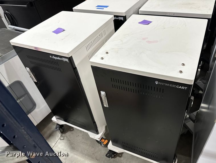 image for item OI9018 Charging stations