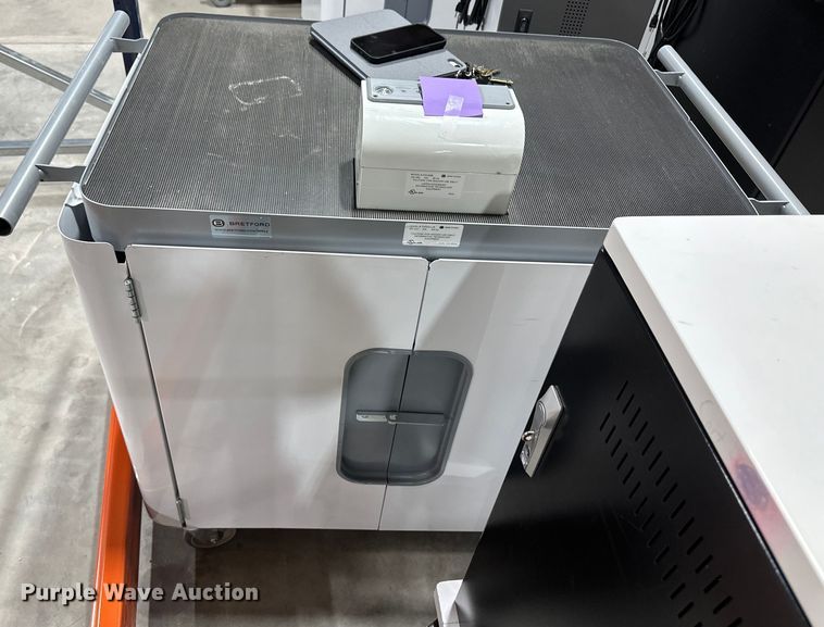 image for item OI9018 Charging stations