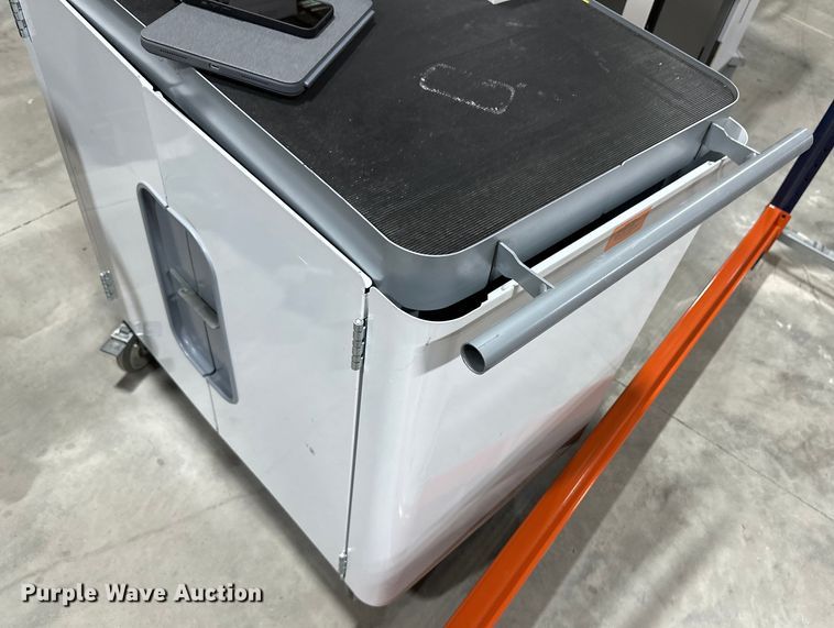 image for item OI9018 Charging stations