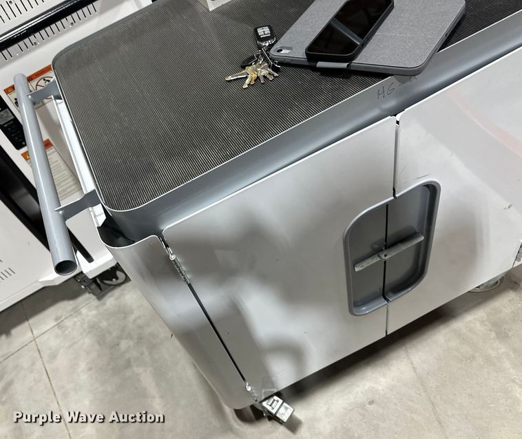 image for item OI9018 Charging stations