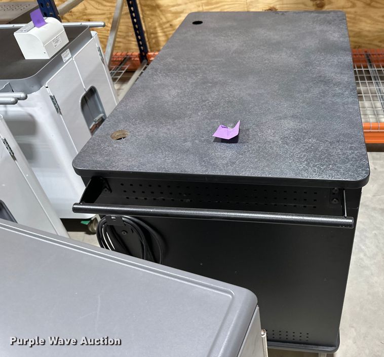 image for item OI9018 Charging stations