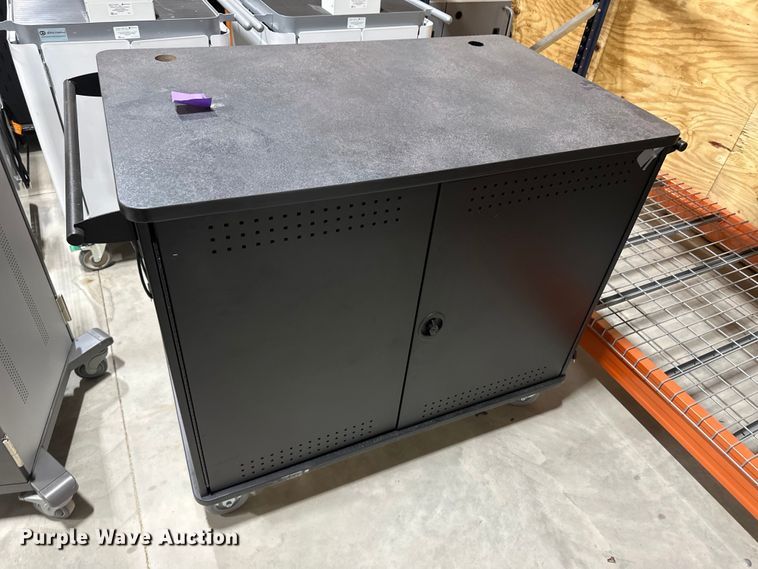 image for item OI9018 Charging stations