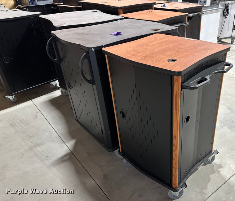 image for item OI9018 Charging stations