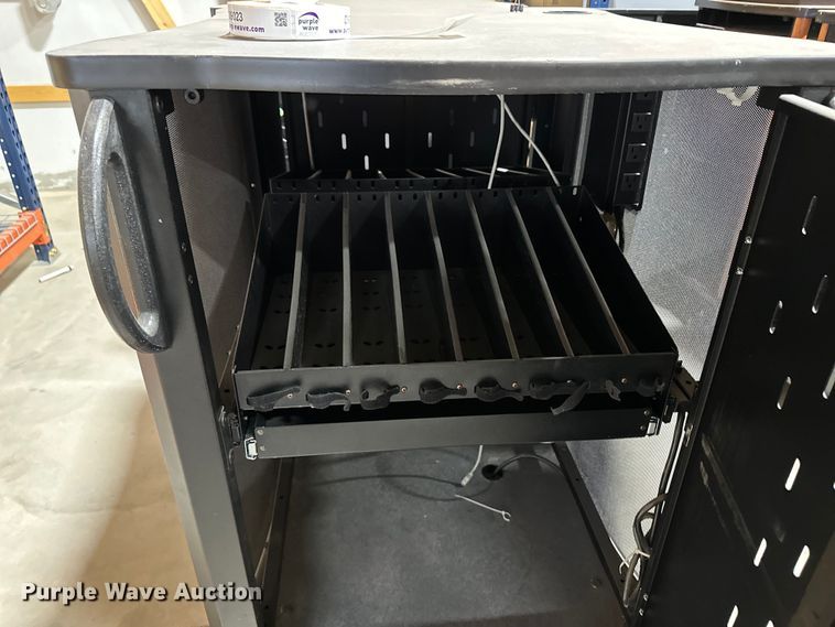 image for item OI9018 Charging stations