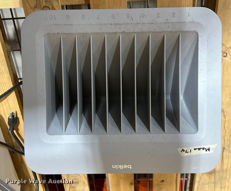 image for item OI9020 (4) Belkin tablet charging stations