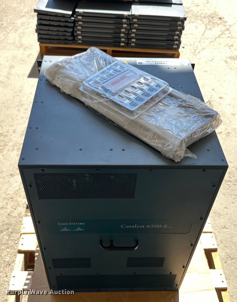 image for item OI9023 Cisco Catalyst C6509 network switch