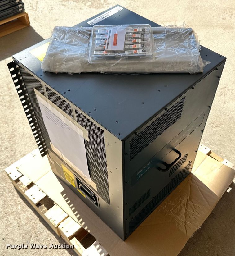 image for item OI9023 Cisco Catalyst C6509 network switch