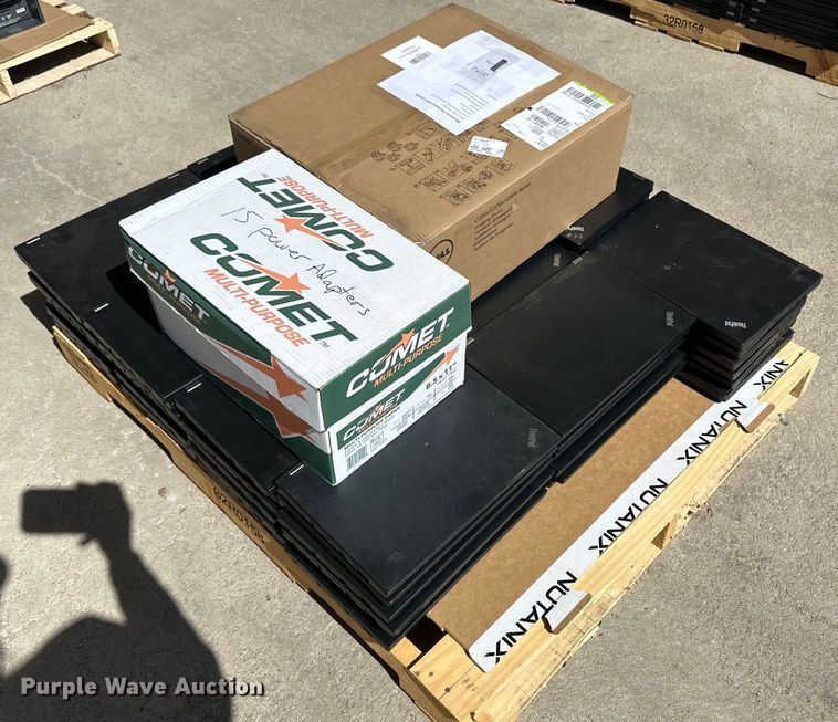 image for item OI9025 (84) Lenovo laptops