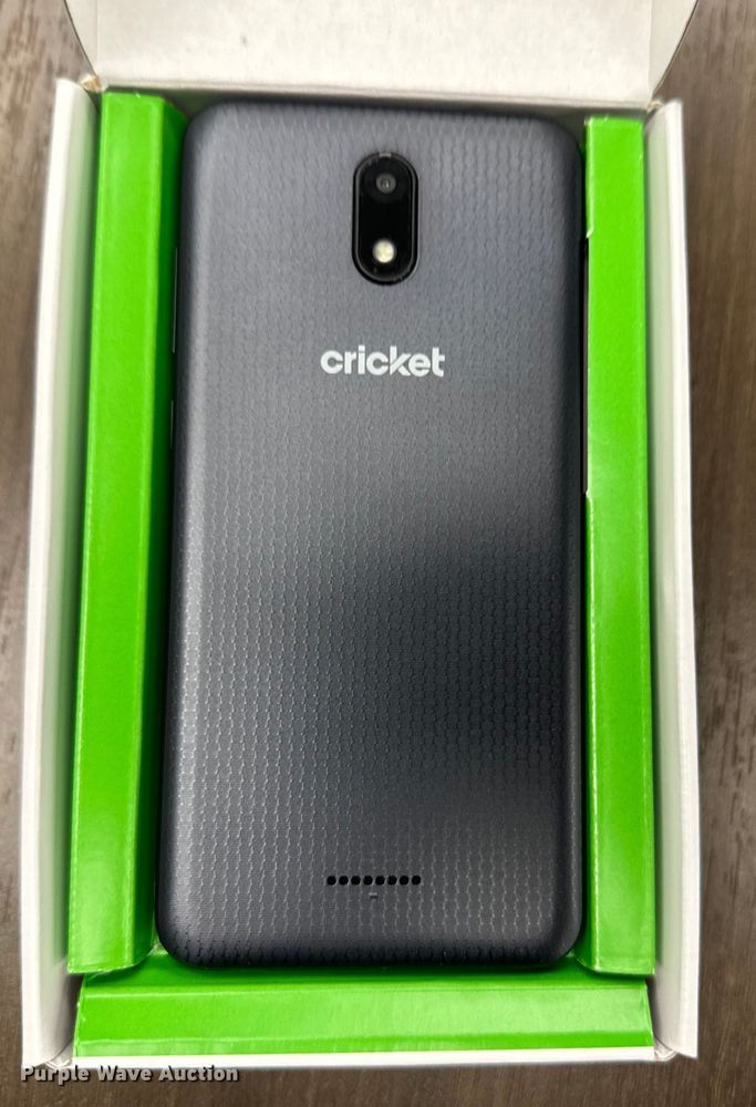 image for item OI9026 (48) Cricket cell phones