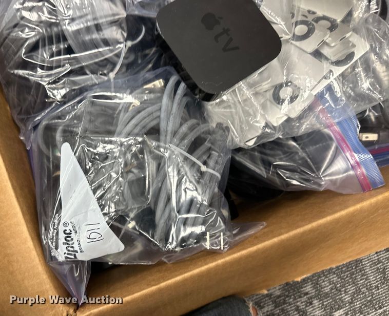 image for item OI9027 (110) Apple TV's