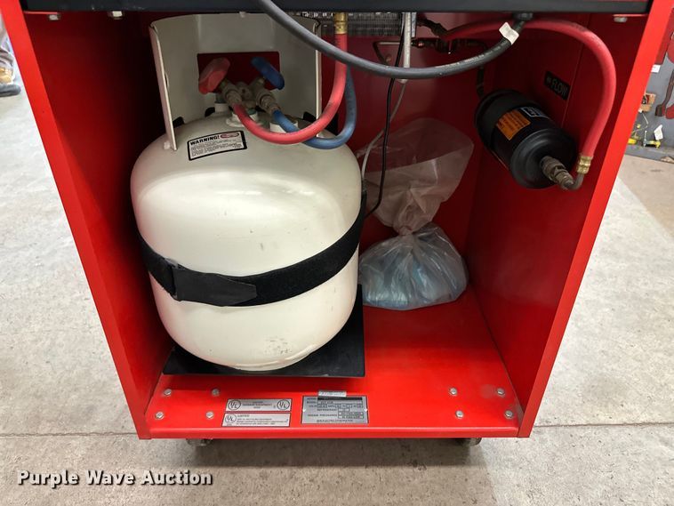 image for item OI9040 Snap On ACT 3120 refrigerant recovery/recycling machine