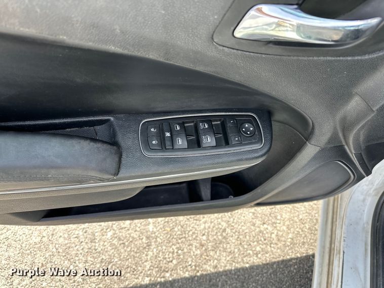 image for item OM9982 2014 Dodge Charger Police 