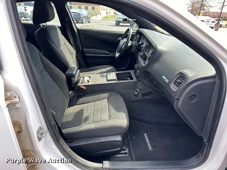 image for item OM9982 2014 Dodge Charger Police 