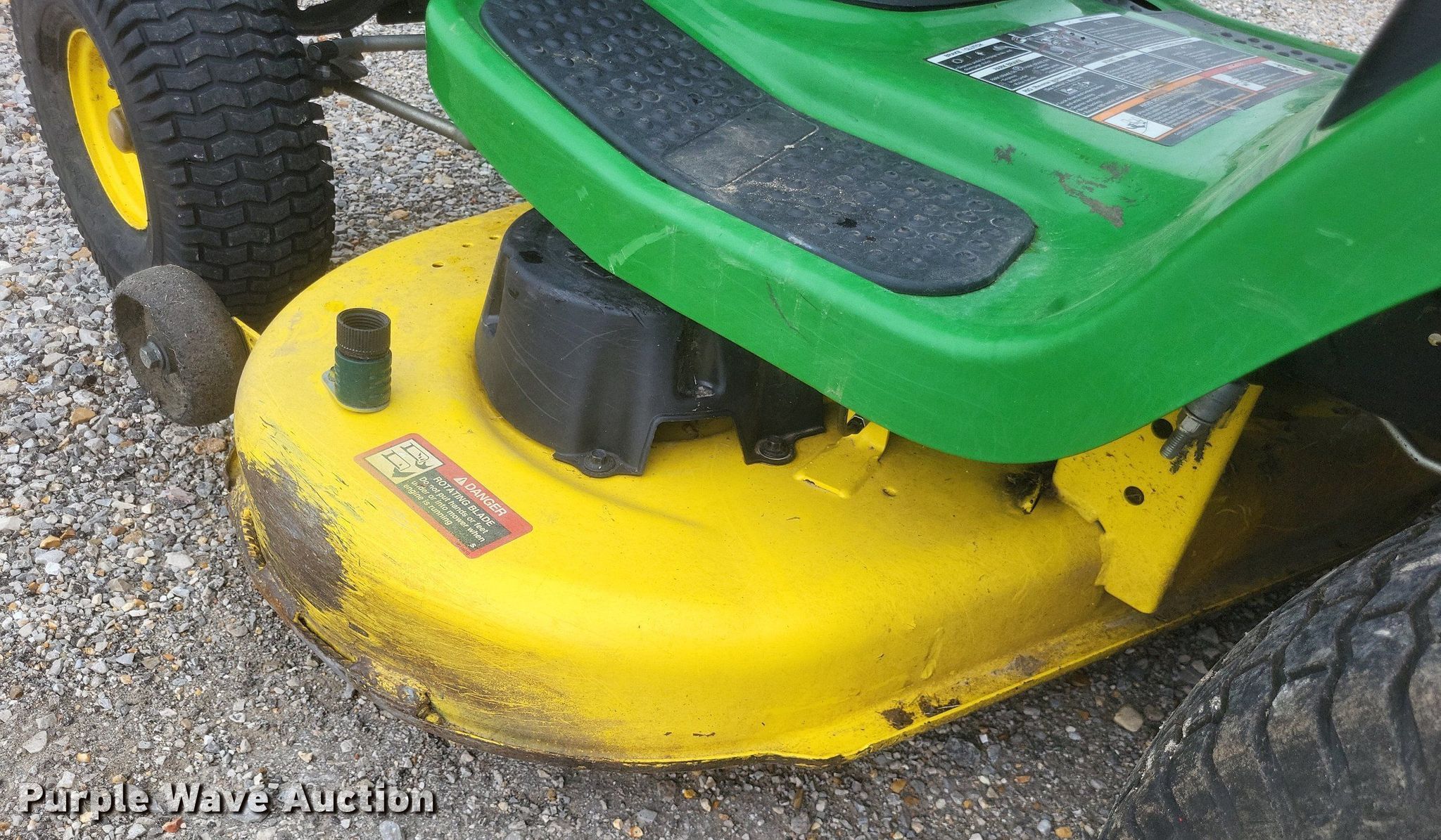 2016 John Deere D110 lawn mower in Poplar Bluff, MO Item DO4911 for