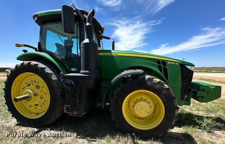 image for item DG4368 2017 John Deere 8295R MFWD tractor