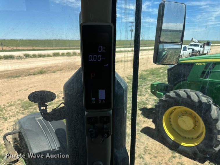 image for item DG4368 2017 John Deere 8295R MFWD tractor