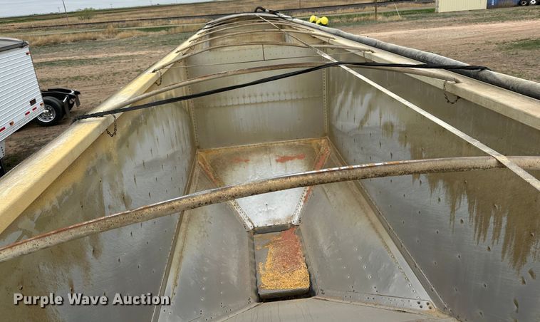 image for item DG4374 2015 Timpte grain trailer
