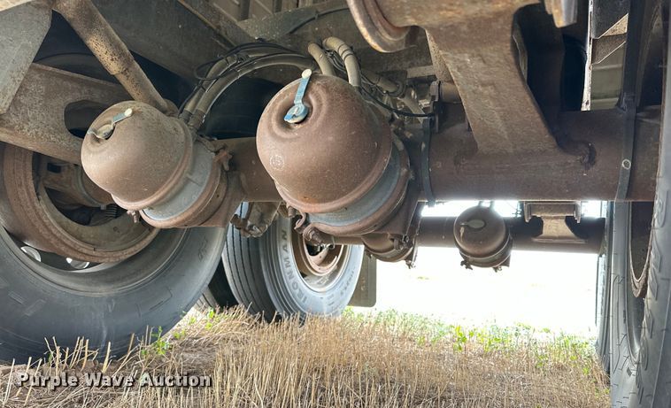 image for item DG4374 2015 Timpte grain trailer