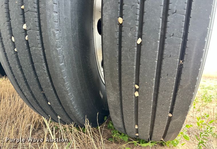 image for item DG4374 2015 Timpte grain trailer