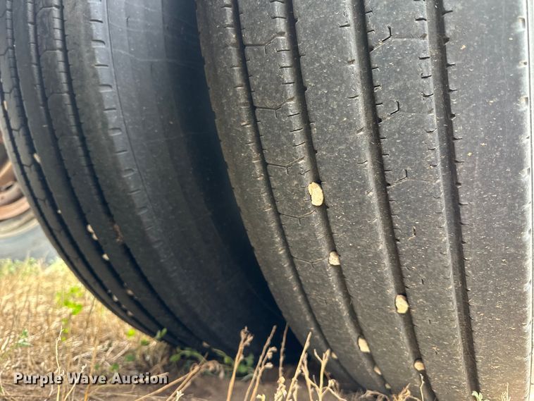 image for item DG4374 2015 Timpte grain trailer