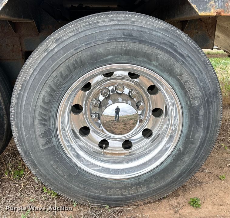 image for item DG4374 2015 Timpte grain trailer