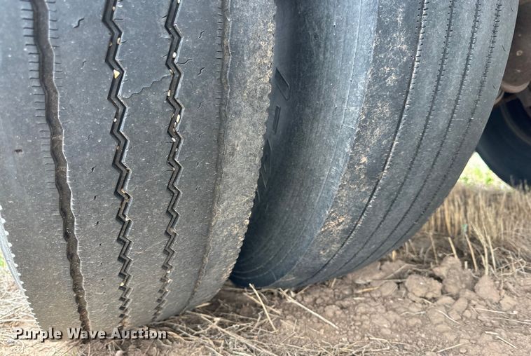 image for item DG4374 2015 Timpte grain trailer