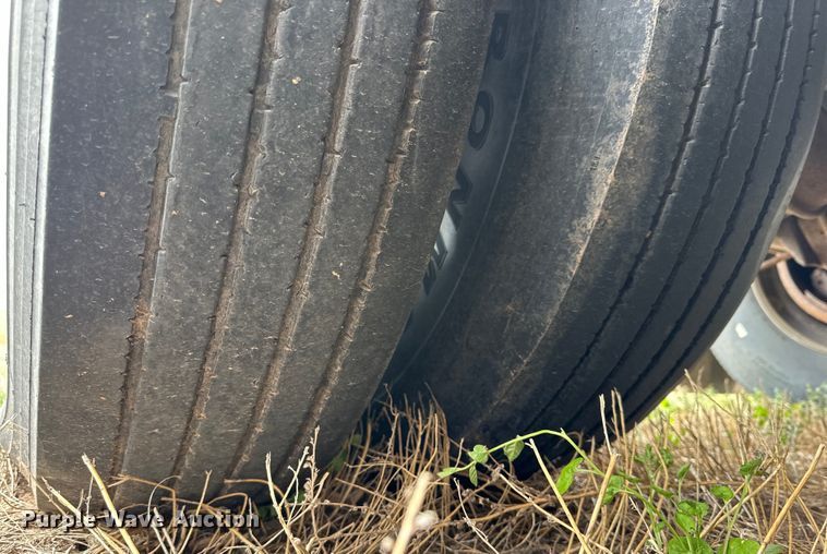 image for item DG4374 2015 Timpte grain trailer