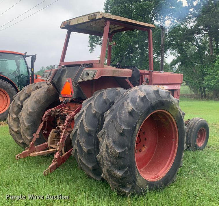 image for item DM7808 International F1586 tractor