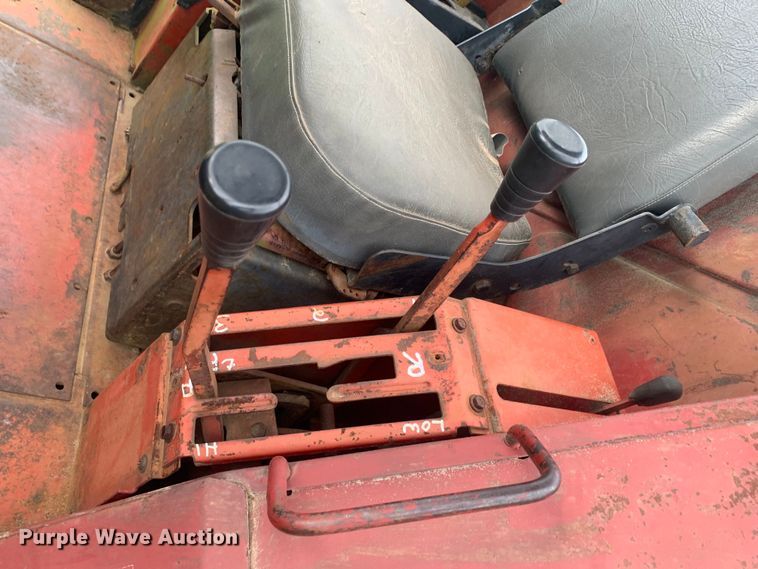 image for item DM7808 International F1586 tractor