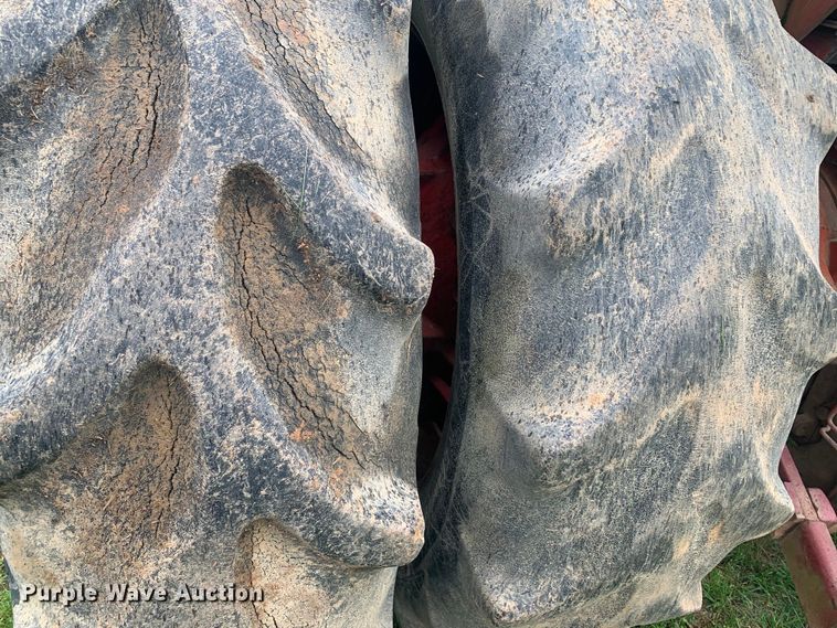 image for item DM7808 International F1586 tractor