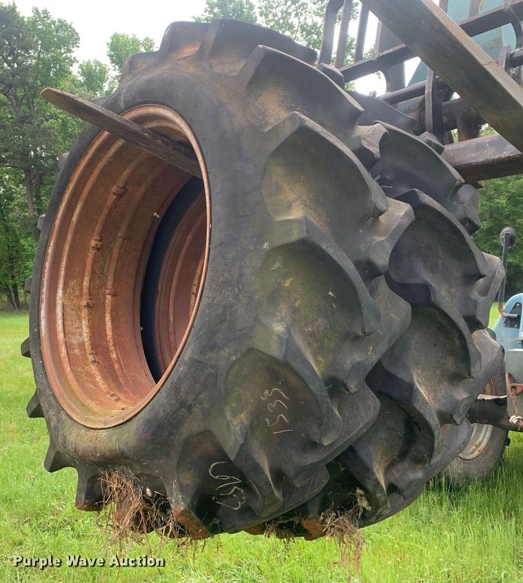 image for item DM7808 International F1586 tractor