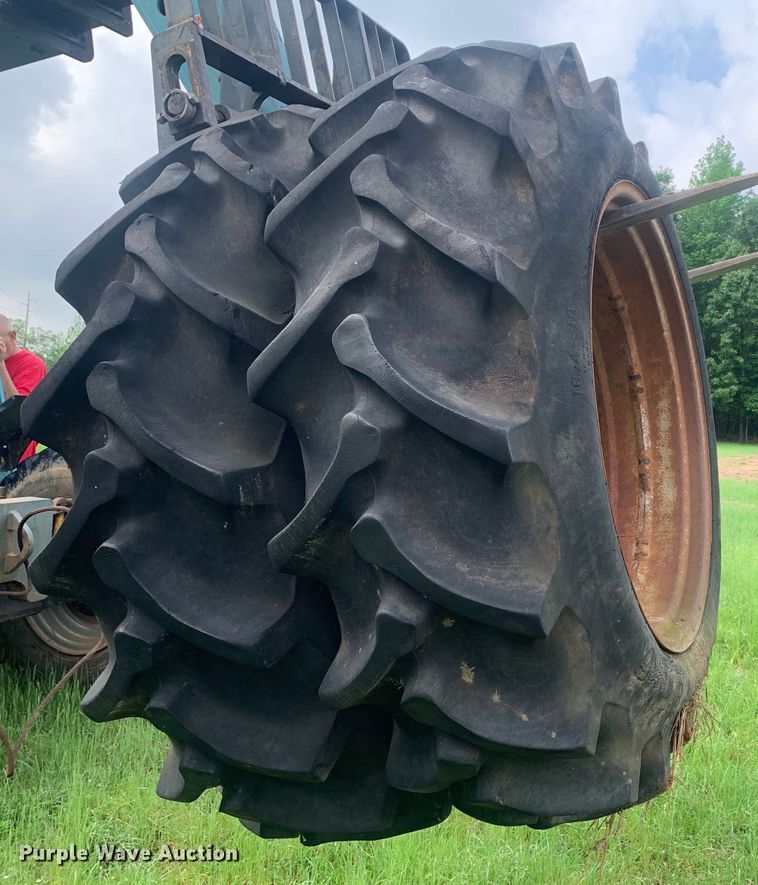 image for item DM7808 International F1586 tractor