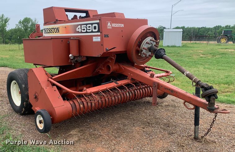 image for item DM7813 2003 Hesston 4590 small square baler