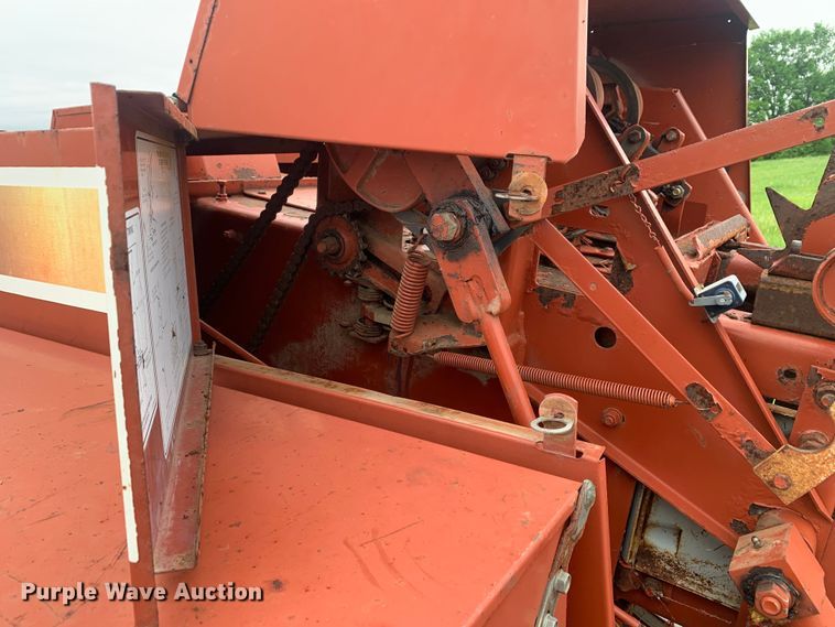 image for item DM7813 2003 Hesston 4590 small square baler