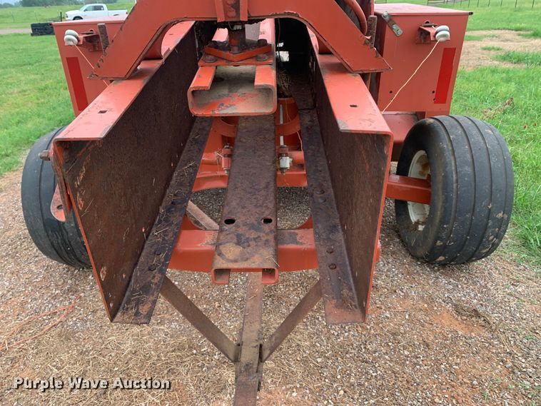 image for item DM7813 2003 Hesston 4590 small square baler