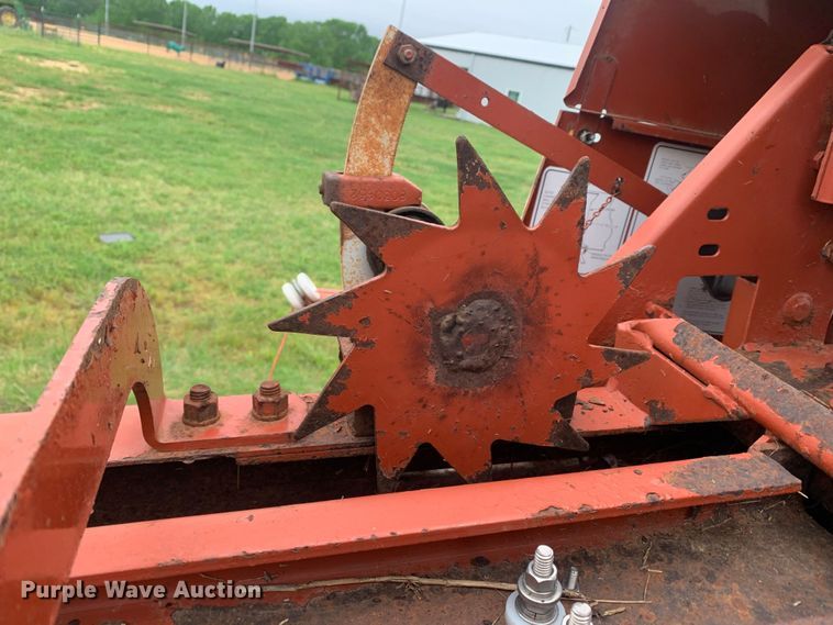image for item DM7813 2003 Hesston 4590 small square baler