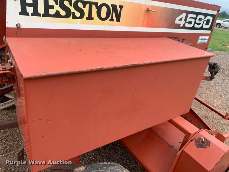 image for item DM7813 2003 Hesston 4590 small square baler