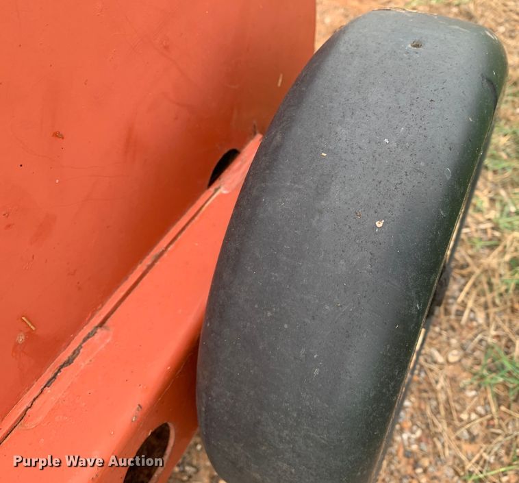 image for item DM7813 2003 Hesston 4590 small square baler