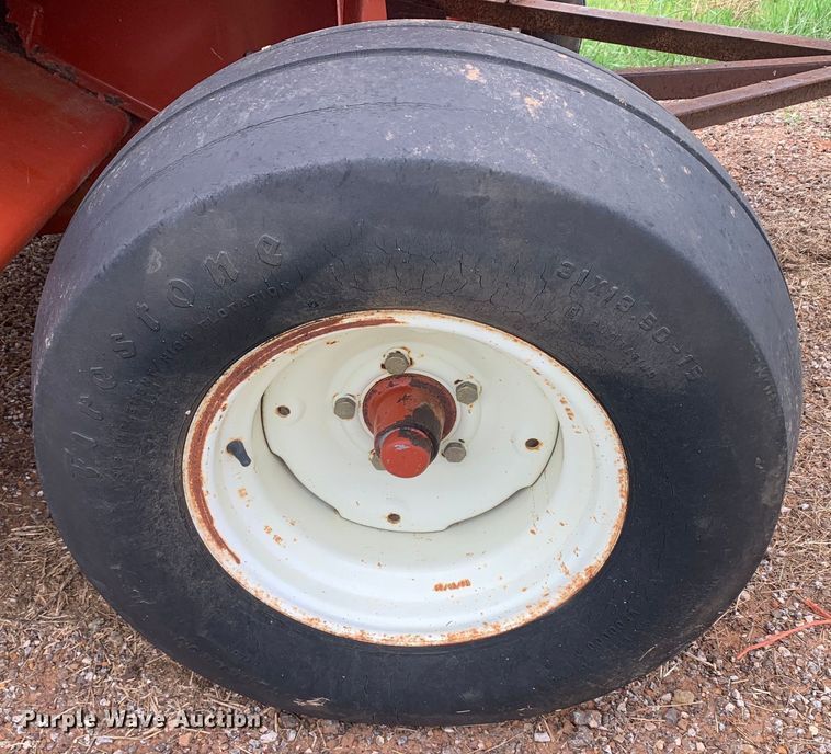 image for item DM7813 2003 Hesston 4590 small square baler