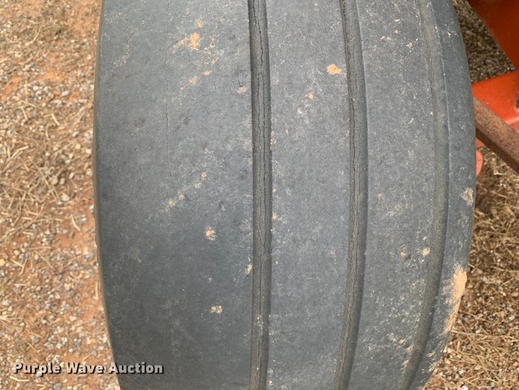 image for item DM7813 2003 Hesston 4590 small square baler