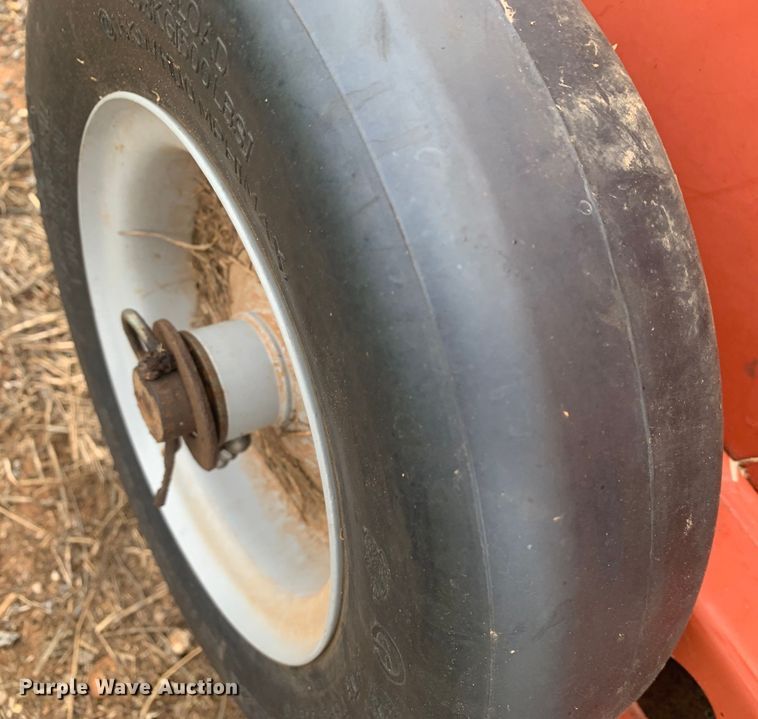 image for item DM7813 2003 Hesston 4590 small square baler